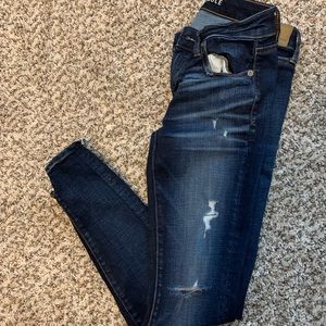 American Eagle skinny jeans